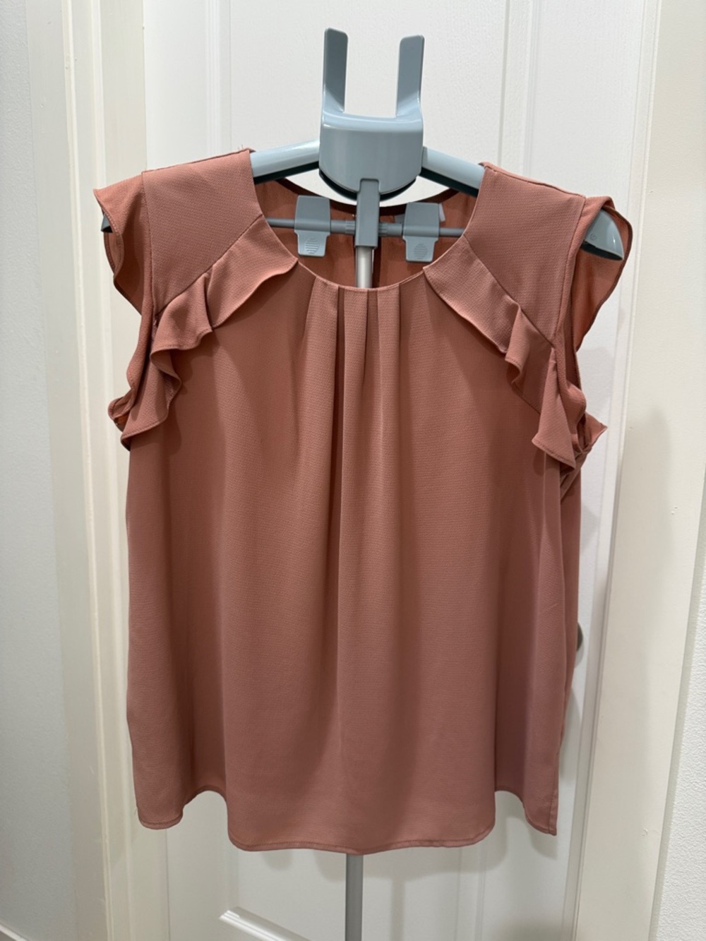 Liz Claiborne Sleeveless Ruffle Shoulder Blouse - Dusty Rose